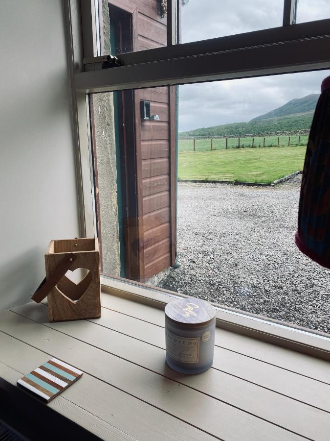 Quirky Highland Cottage With Stunning Views Fearn Lodge Exteriér fotografie